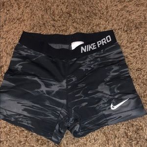 Nike pro marbled spandex